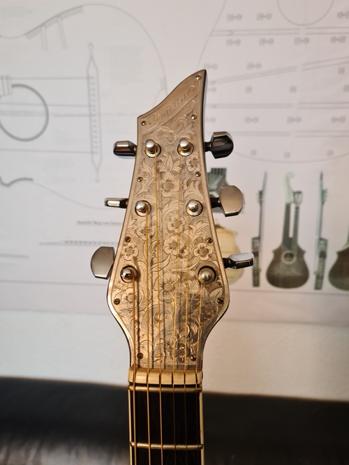Artur Lang Archtop-8b083461-4442-4c15-b4dc-c7c78d1ab337-jpeg