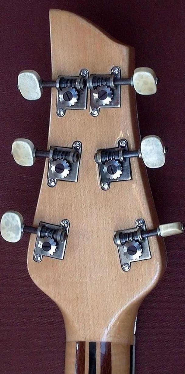 Artur Lang Archtop-lang-artur-prämus-levelled-tuners-www-artur-lang-schlaggitarren-de-jpg
