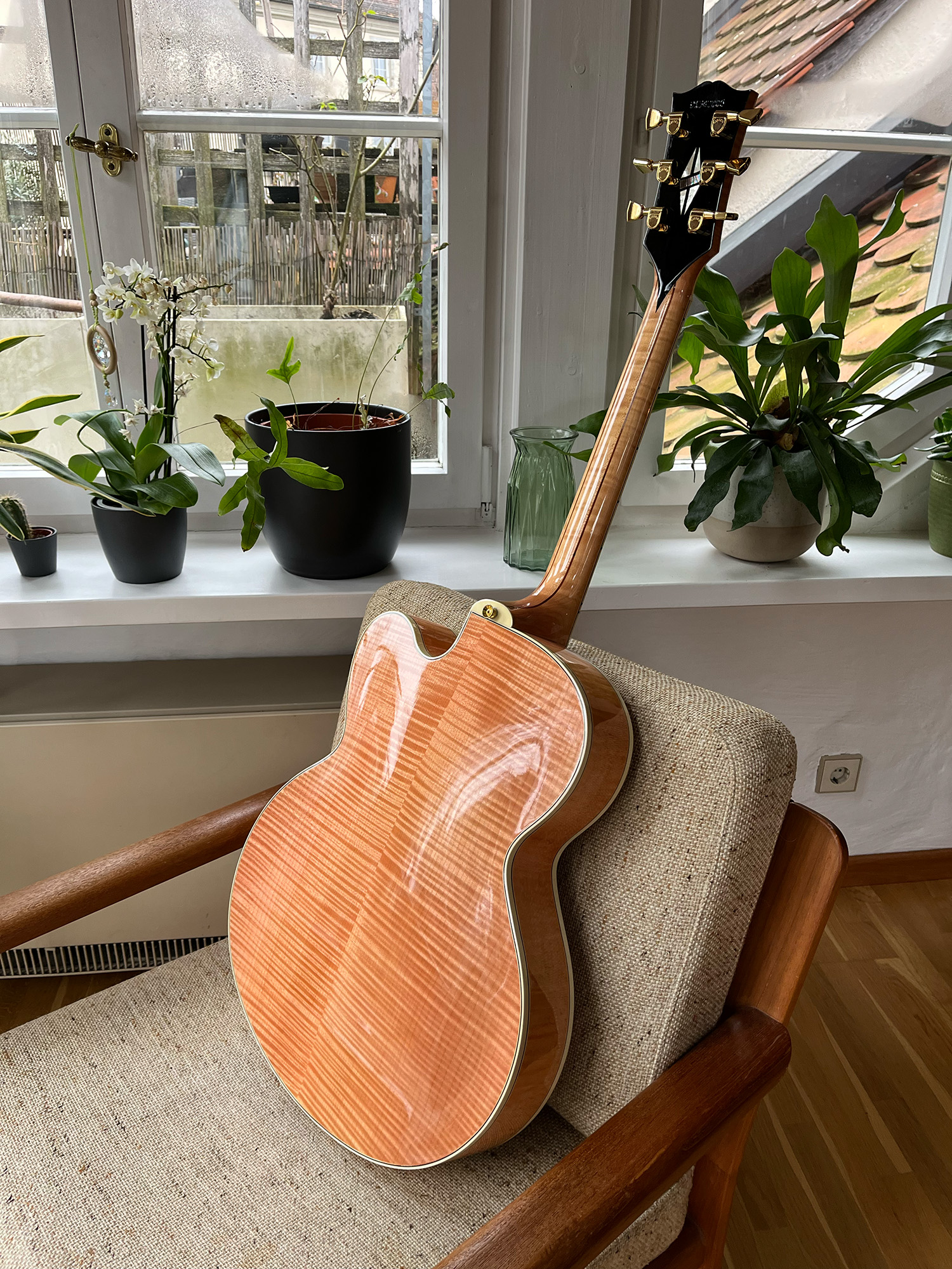 The best LOOKING guitar you own......-img_2106-jpg