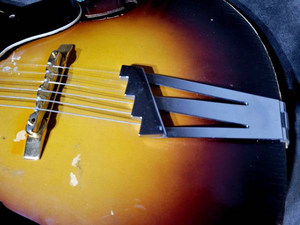 1959 Premier Archtop - Should I jump on this deal?-00z0z_cpahzcmrtz7_0ci0t2_600x450-jpg