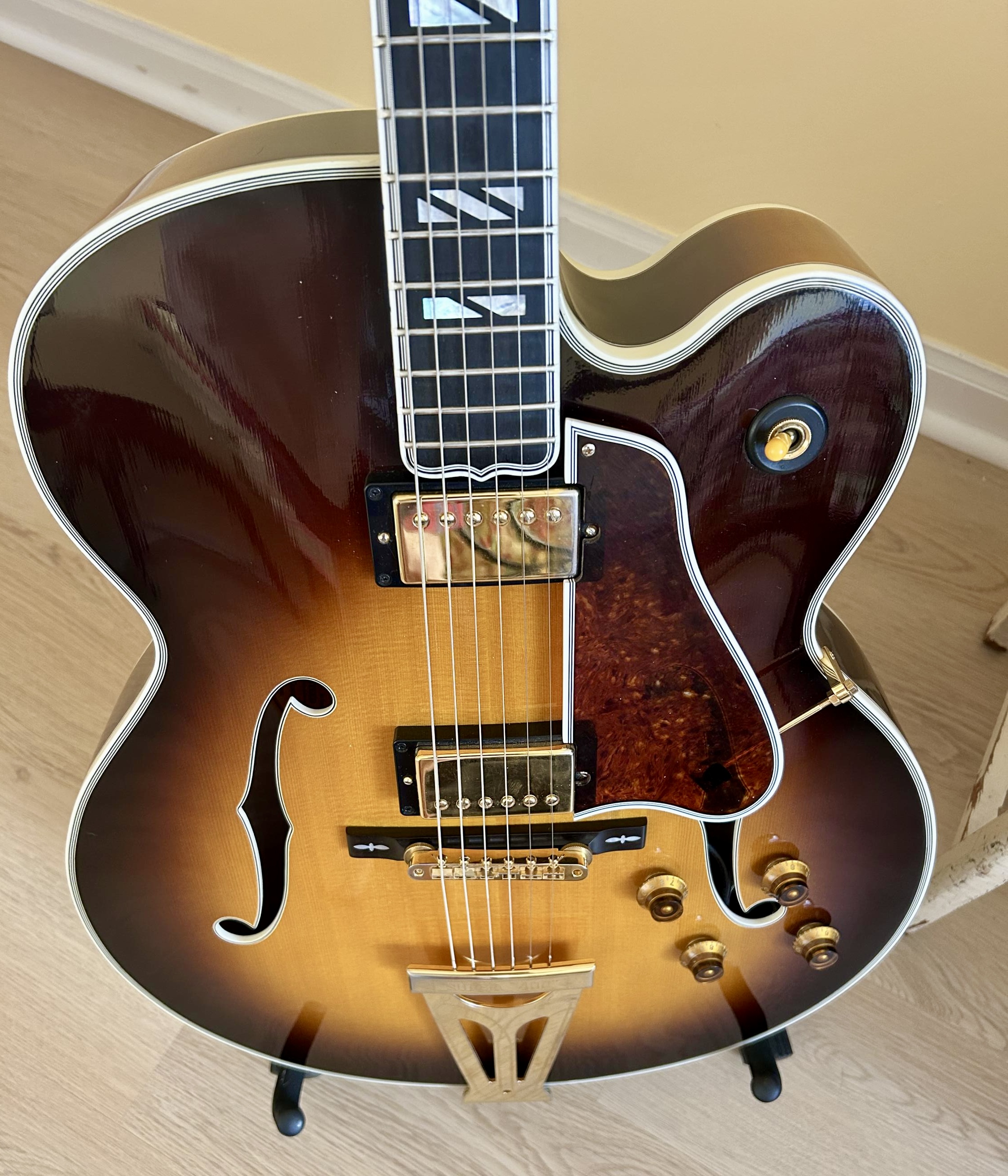 Gibson Super 400CES listing On Reverb-img_3143-jpeg