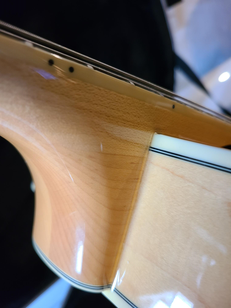 Joe Pass Emperor II-neck-png