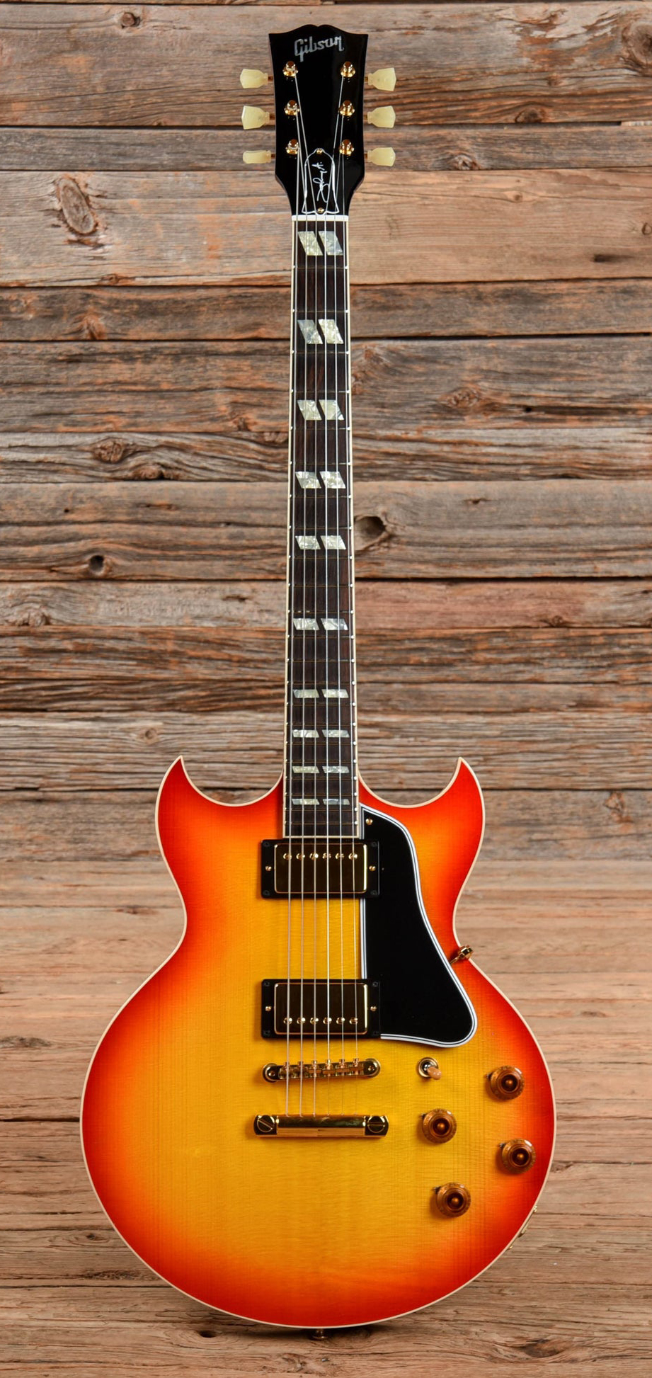 Gibson Johnny A Custom?-gibson-electric-guitars-solid-body-gibson-custom-shop-johnny-spruce-top-2017-u3974411214-29383-jpg