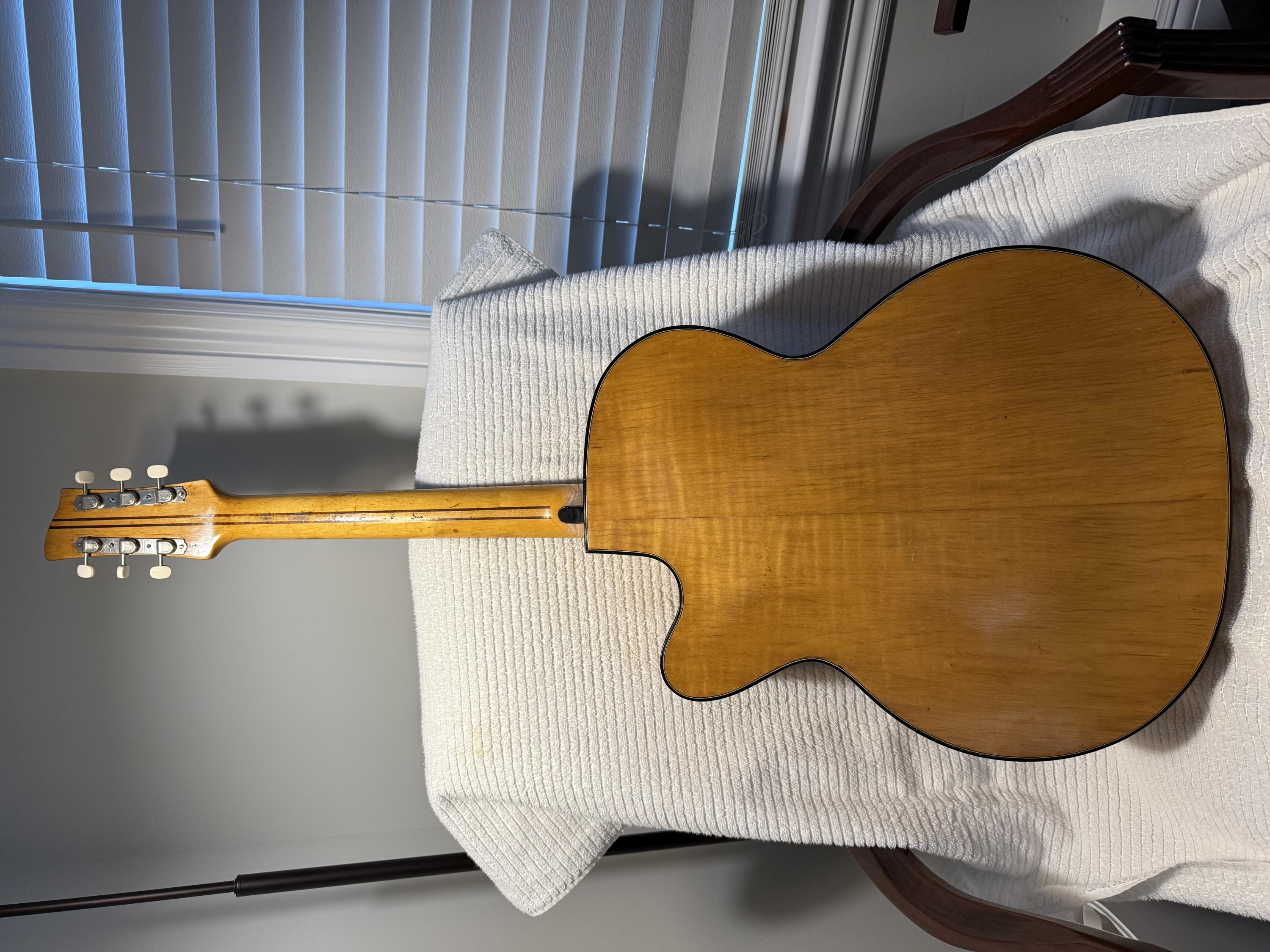 Unidentifiable Archtop Brand/Maker-img_1372-jpg