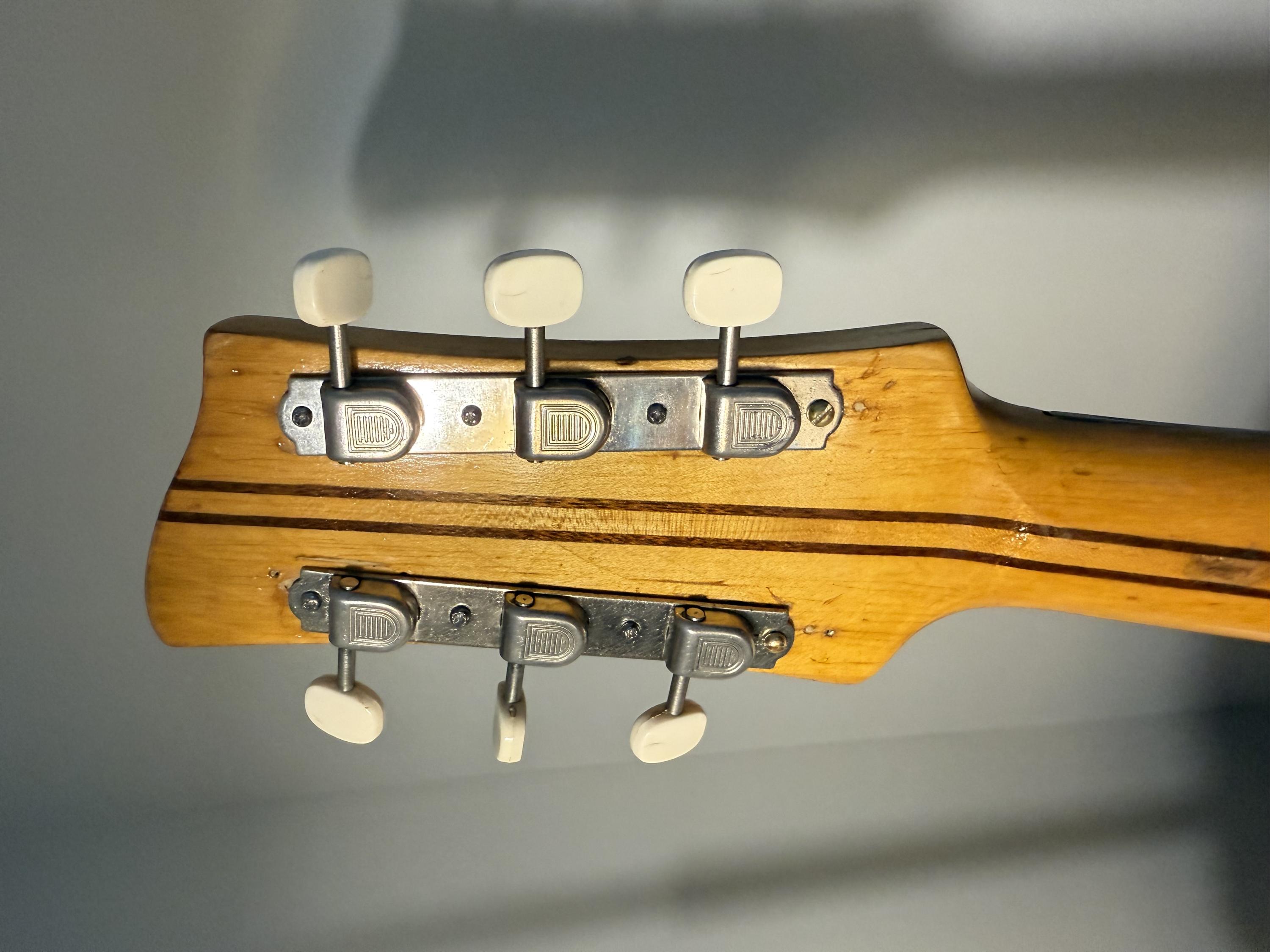 Unidentifiable Archtop Brand/Maker-img_1373-jpg
