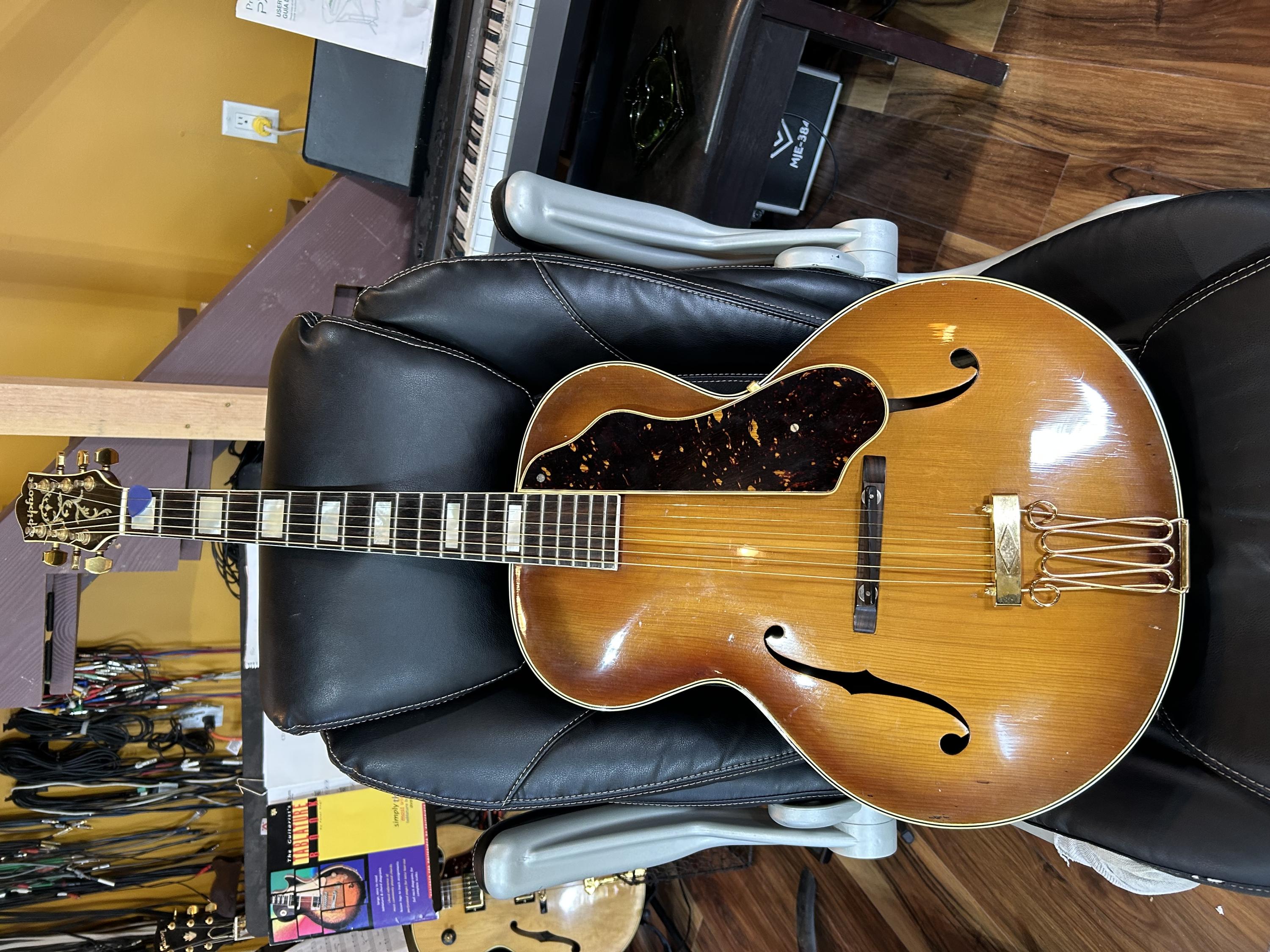 Heritage Unveils A Brand New Archtop - Heritage H-717-img-1312-jpg