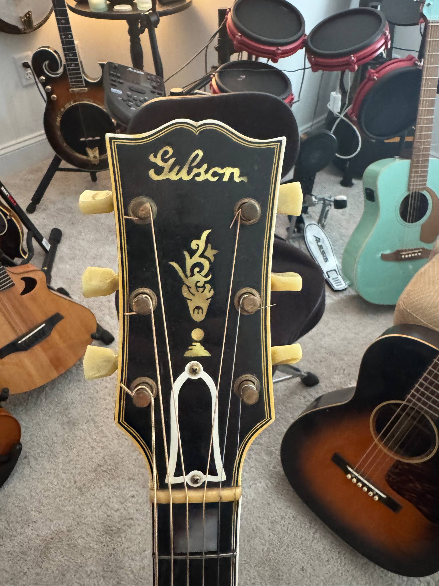 1946 Gibson L-5 - Questions About Finish and Parts-messenger_creation_5abe4664-55bf-453a-af1f-982075736d0b-jpeg