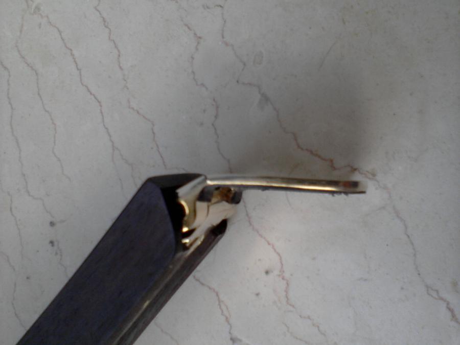 Ibanez afj 81 tailpiece problem!-foto-0003-jpg