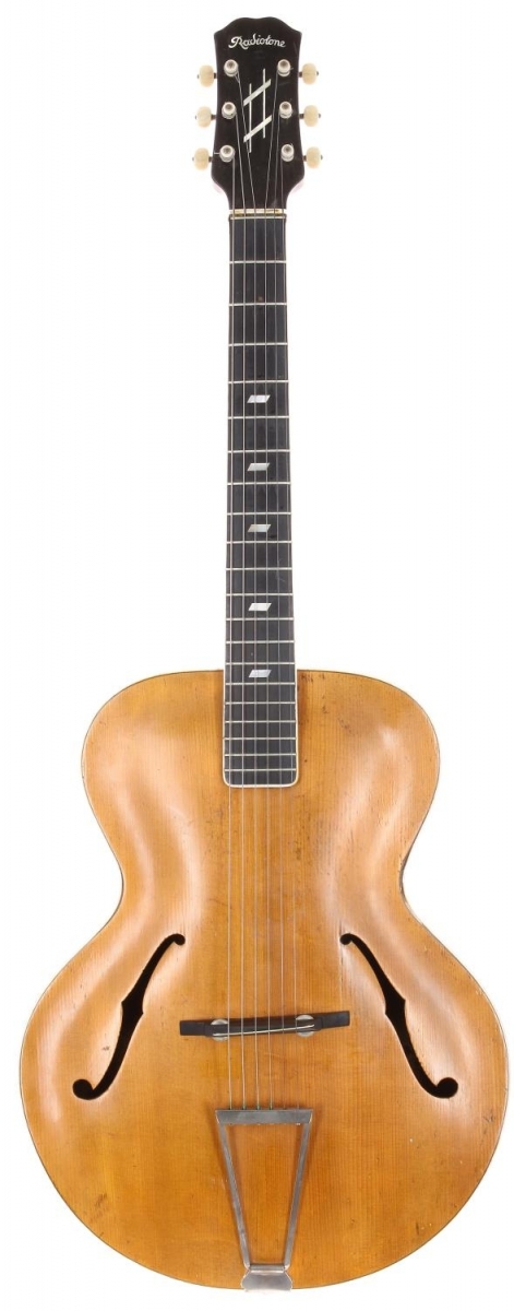 ID the guitar &amp; the player/s?-204-1-jpg