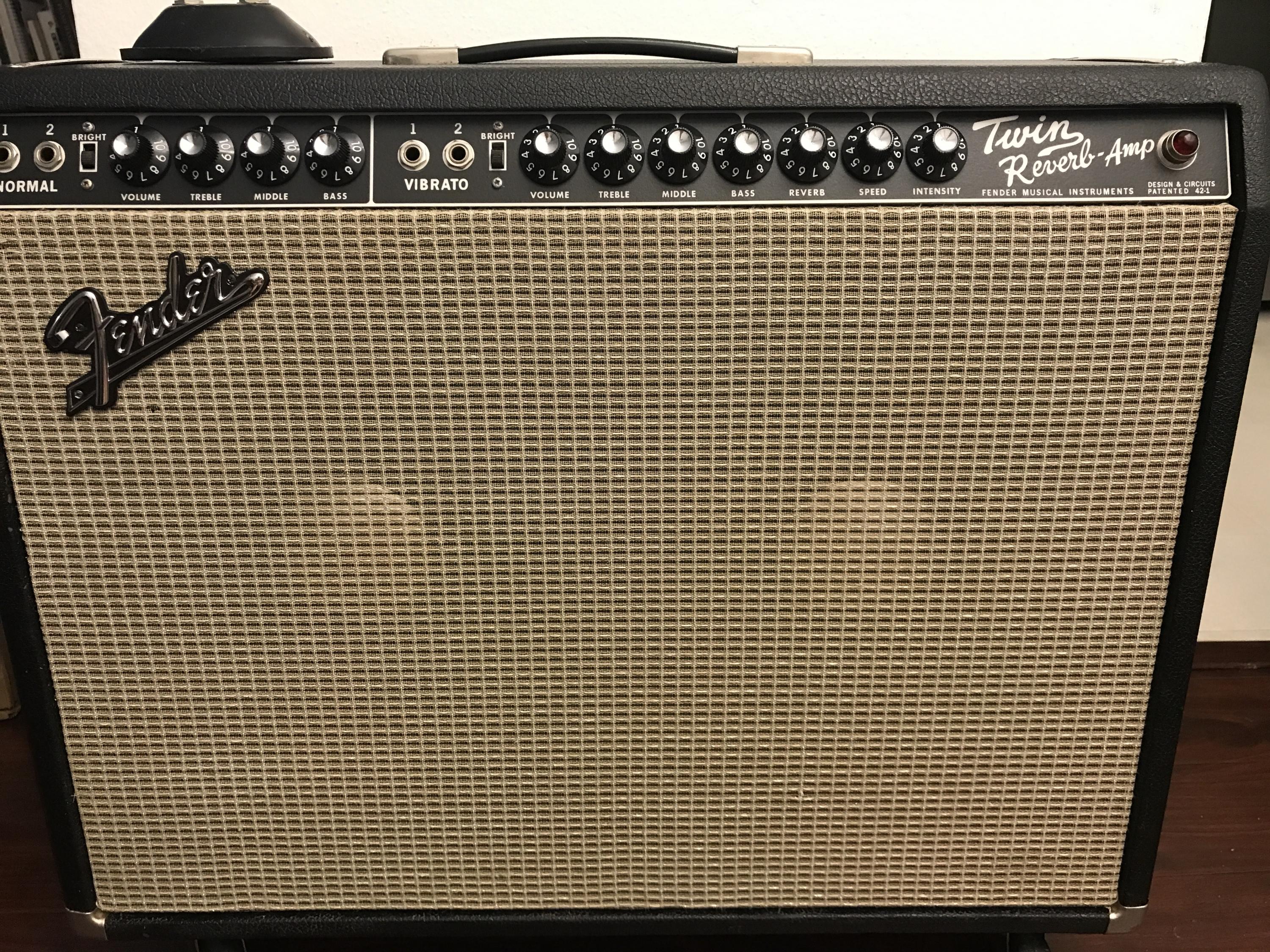 Twin reverb, which one?-img_7237-jpg