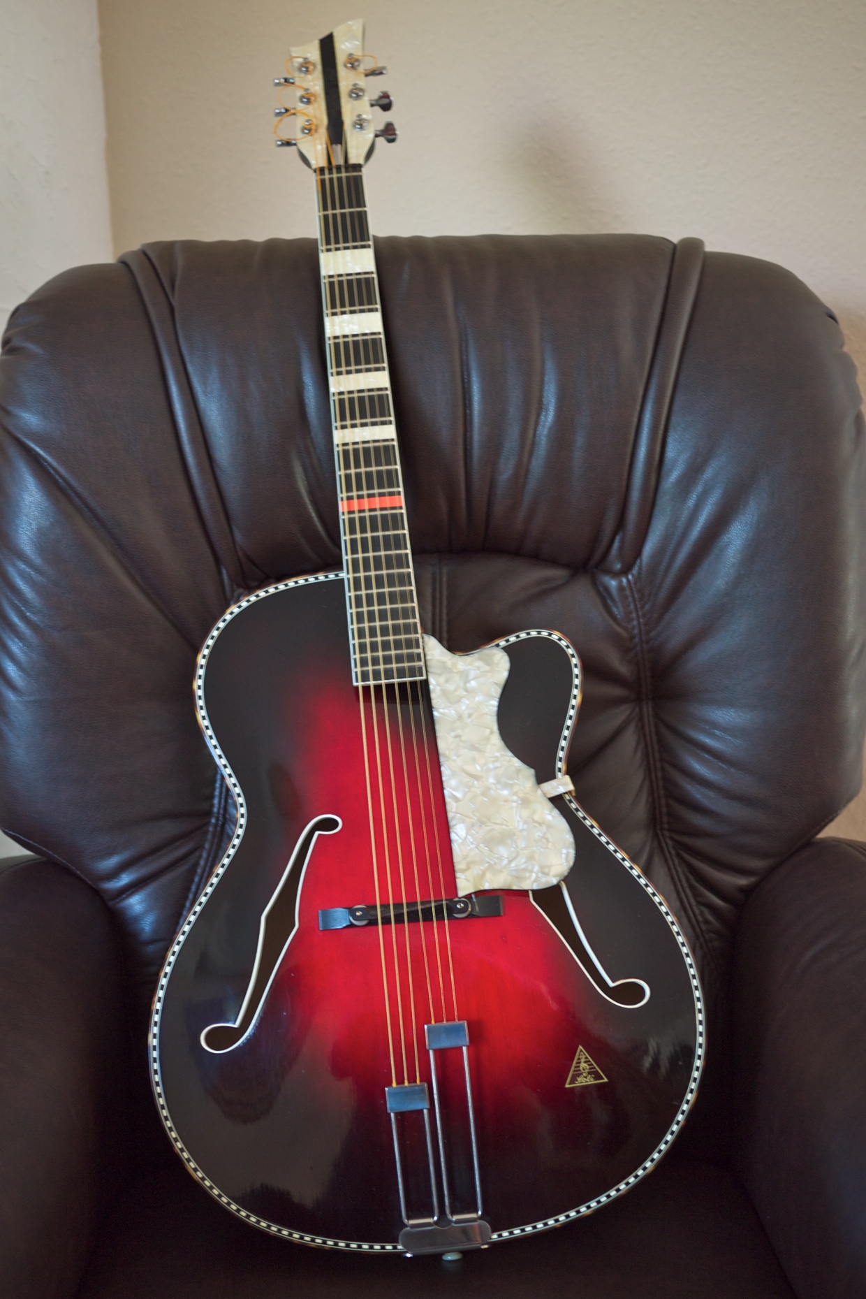 Let's See Your Red Guitars!-soli_record_1-jpg