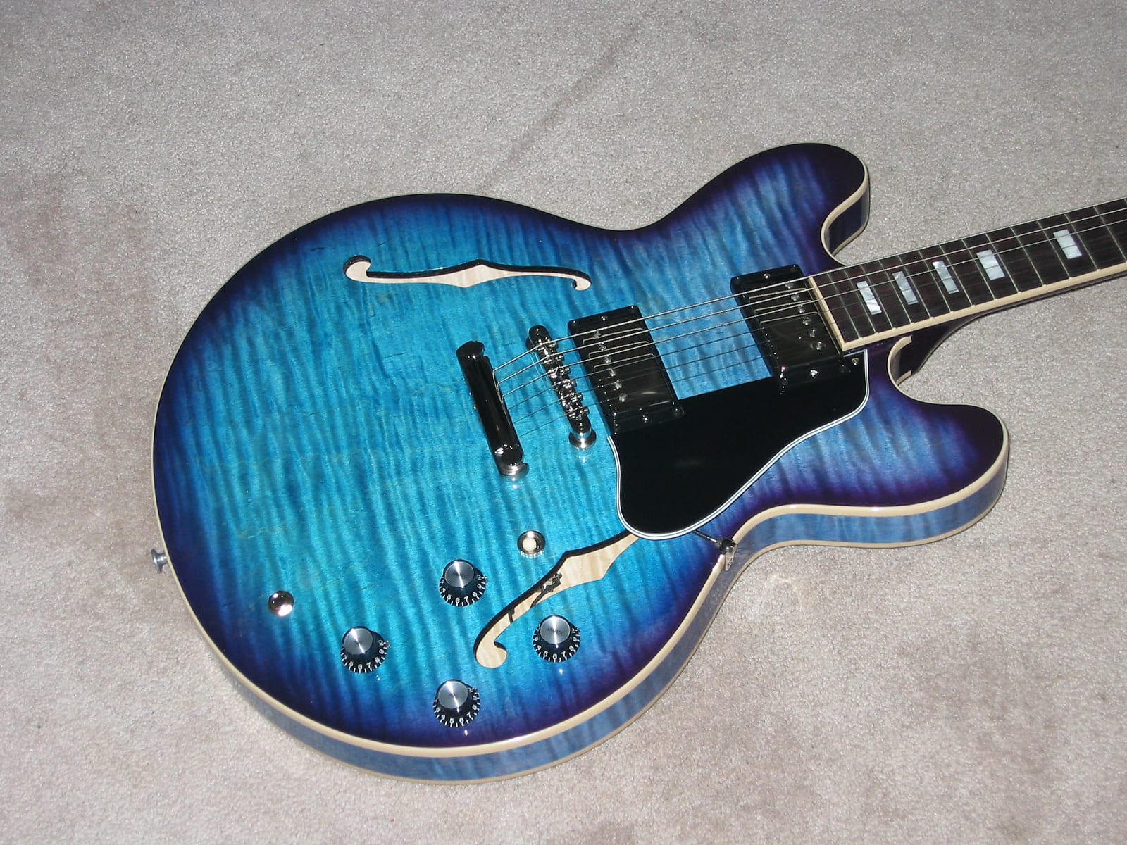 ES-335 vs PRS CU24-lufw8hmlfliqcwnkexsb-jpg