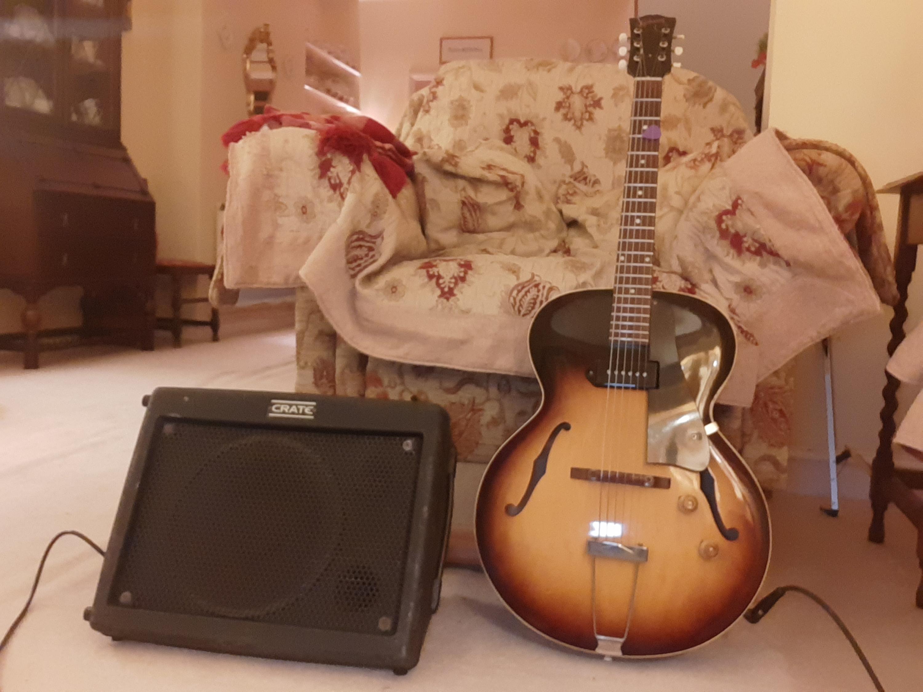 Gibson ES-150 vs ES-125-20251109_012930-jpg