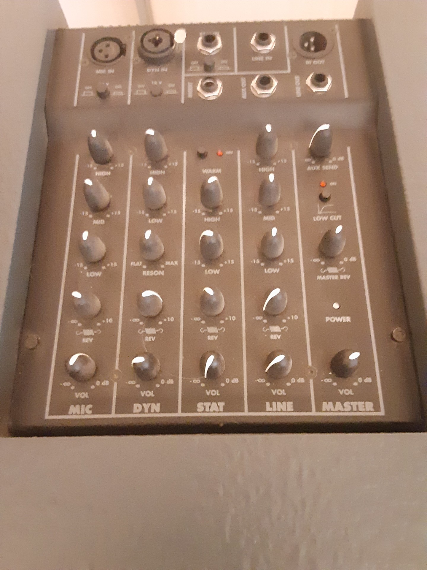 Another small guitar/singer alternative?-ampsh3-jpg