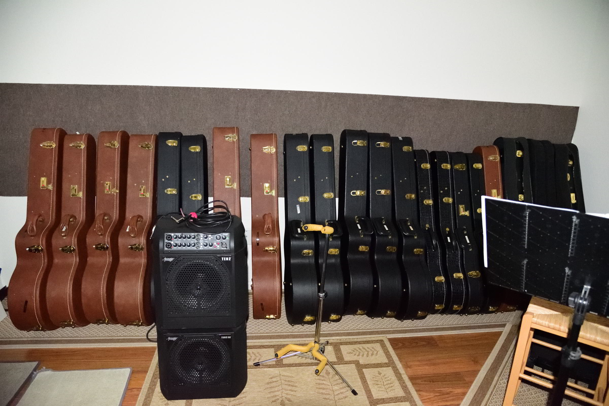 Case stand?-den_58-jpg