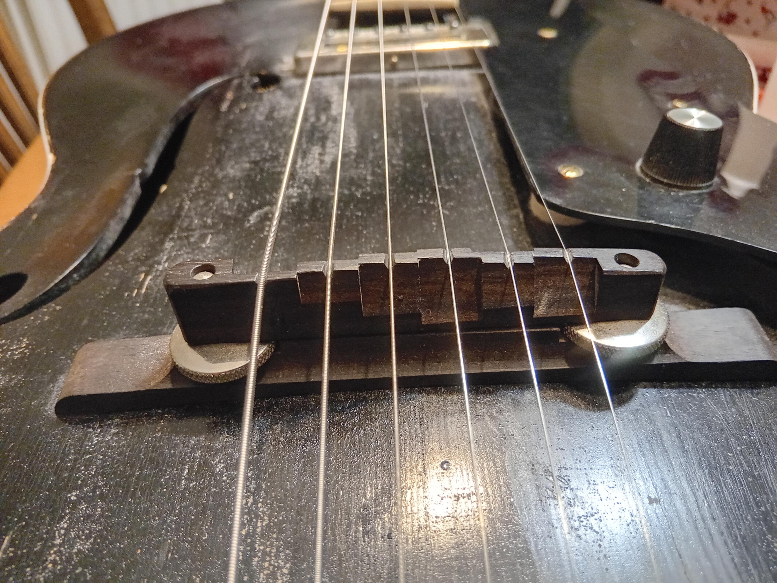 Help Identify this Vintage Archtop-20251211_061050-jpg