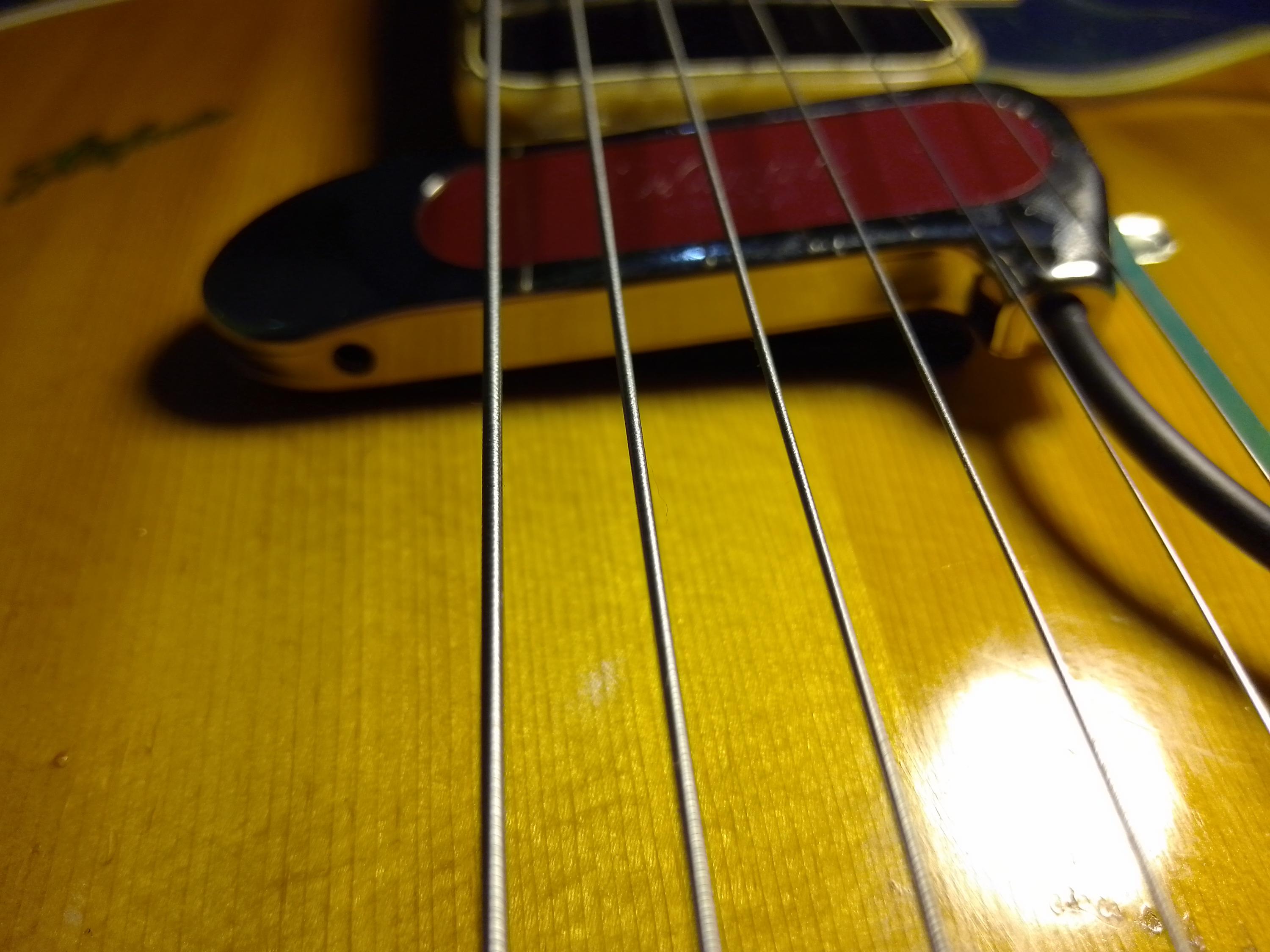 Tuning Stability a Guitar Variable.  Why?-hofner-blu-tac-dearmond-jpg