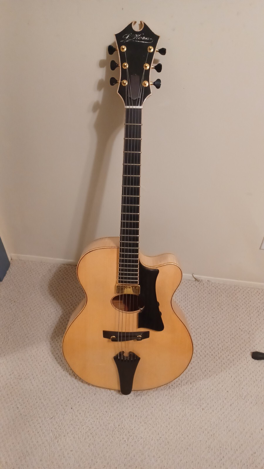 Looking for a steel or nylon string acoustic with different sound hole-s-l1600-jpg