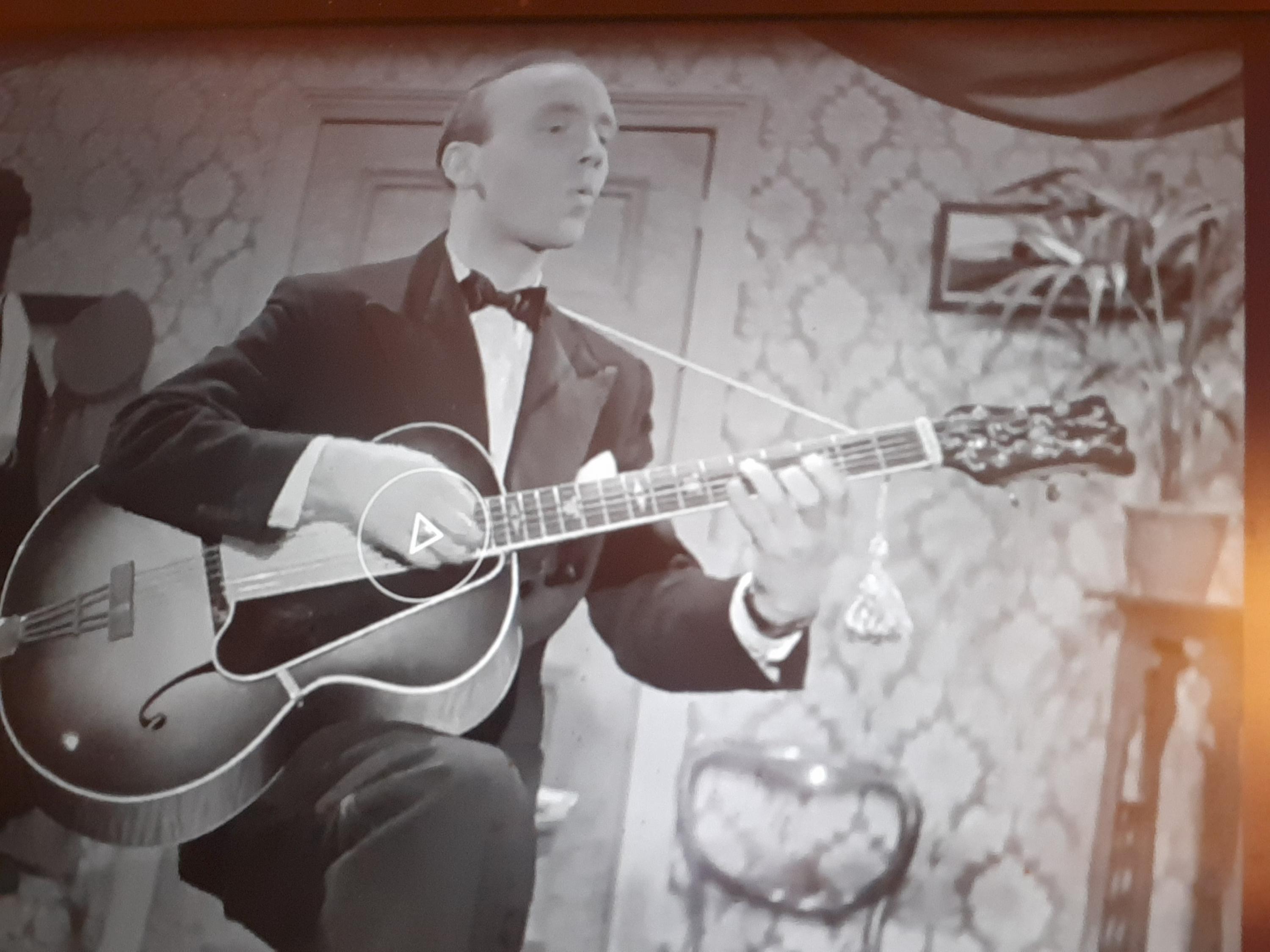 ID Archtop please-myster-guitar-tptv-jpg