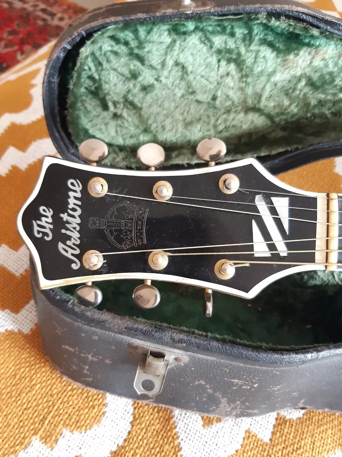 ID Archtop please-aristone-crown-hs-jpeg