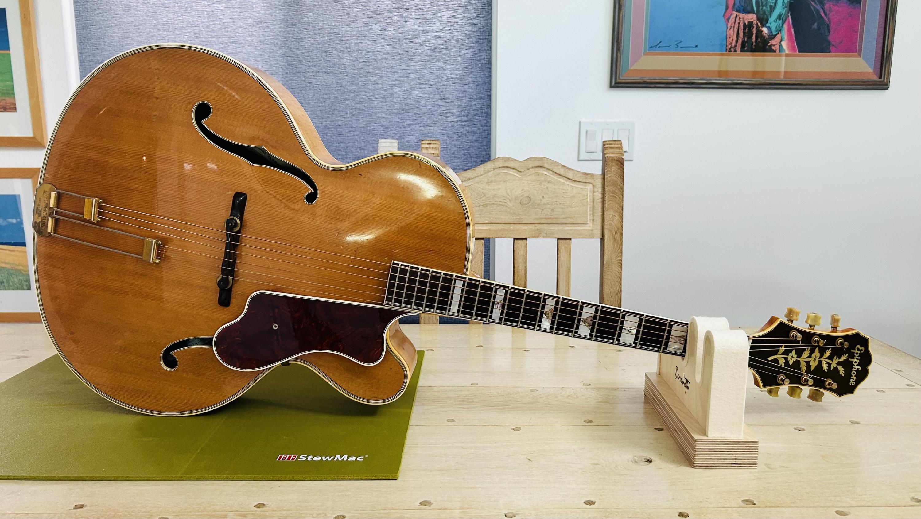 NY Epiphones-epiphone-emperor-regent-1951-f2-jpg