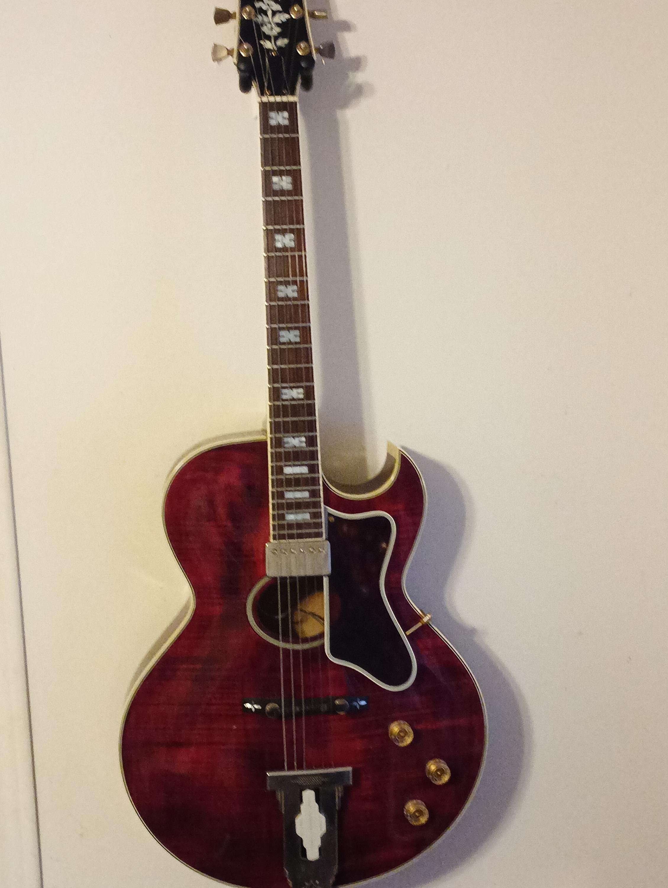 Mann Howard Roberts replica - Pre-lawsuit era guitar-17722330975387805655624902202477-jpg