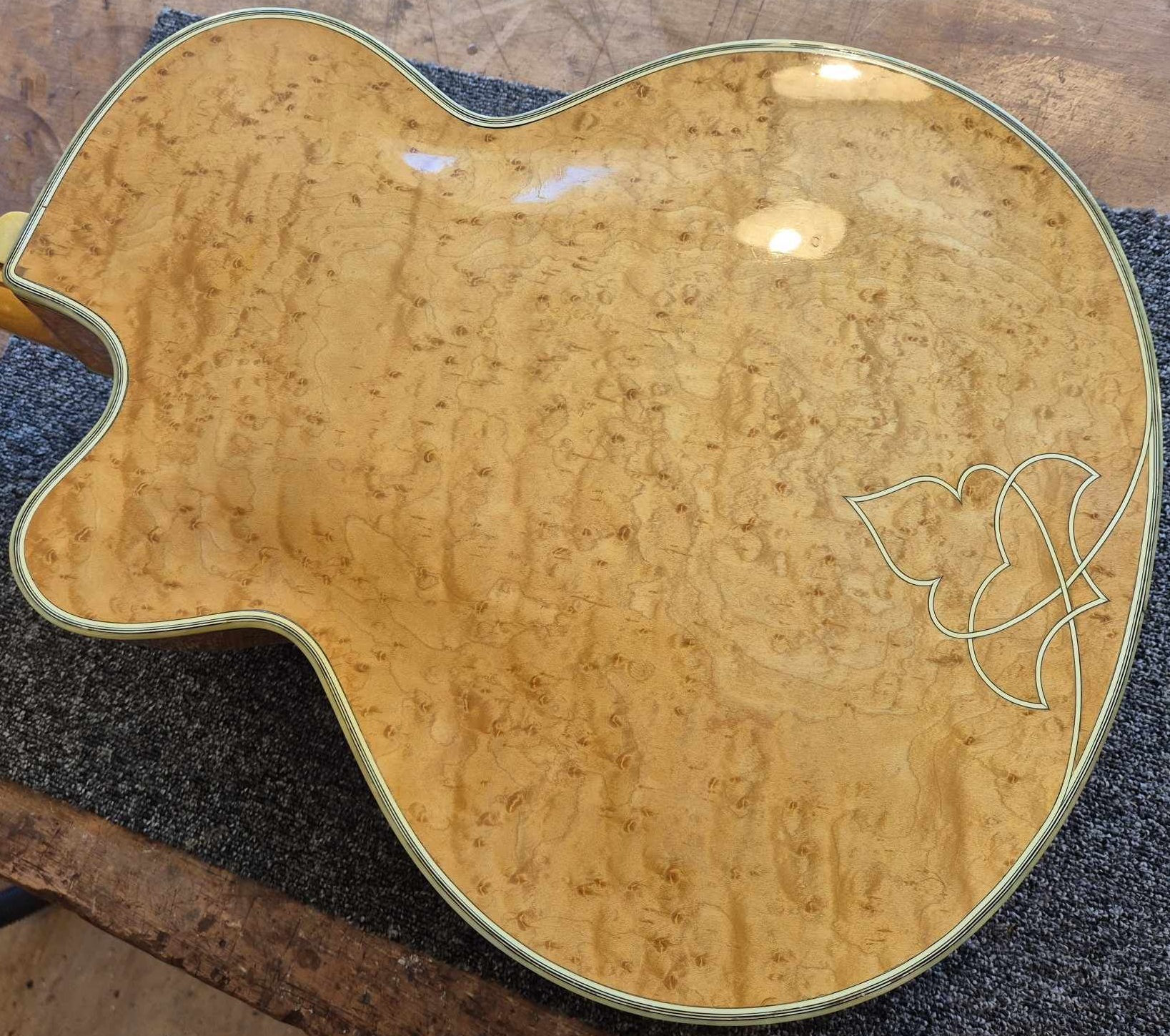 2006  Borys B120 Deluxe-hofner-committee-back-jpg