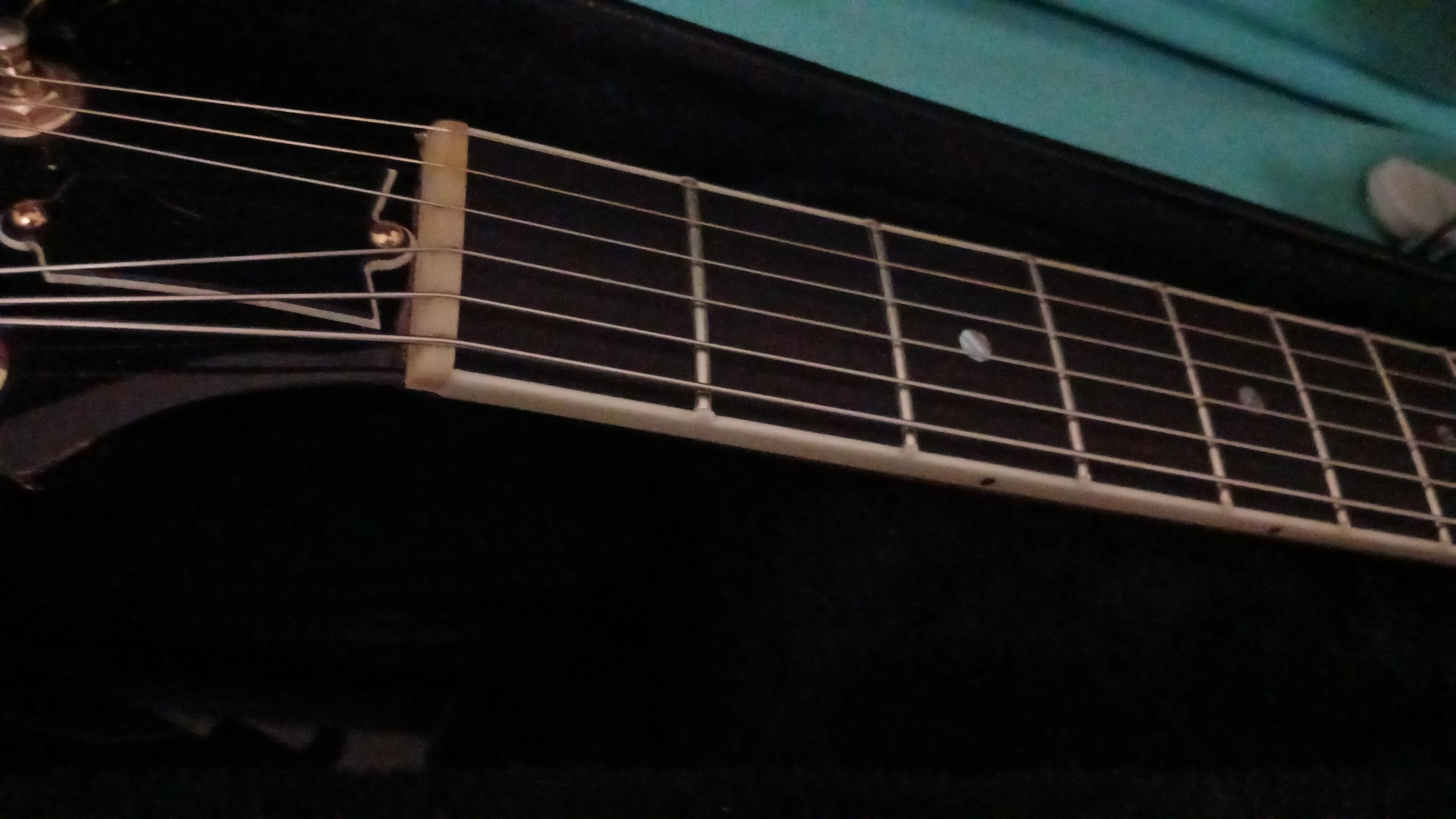 Has anyone seen an Ibanez FG100 model like this?-img-20251125-wa0028-jpg