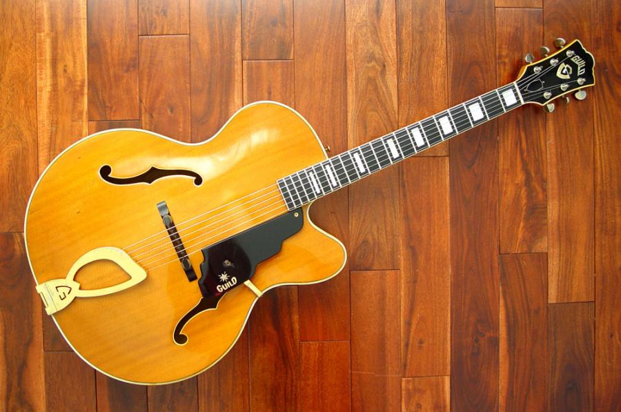Guild A-350-guild-350-atomoc-age-front-jpg