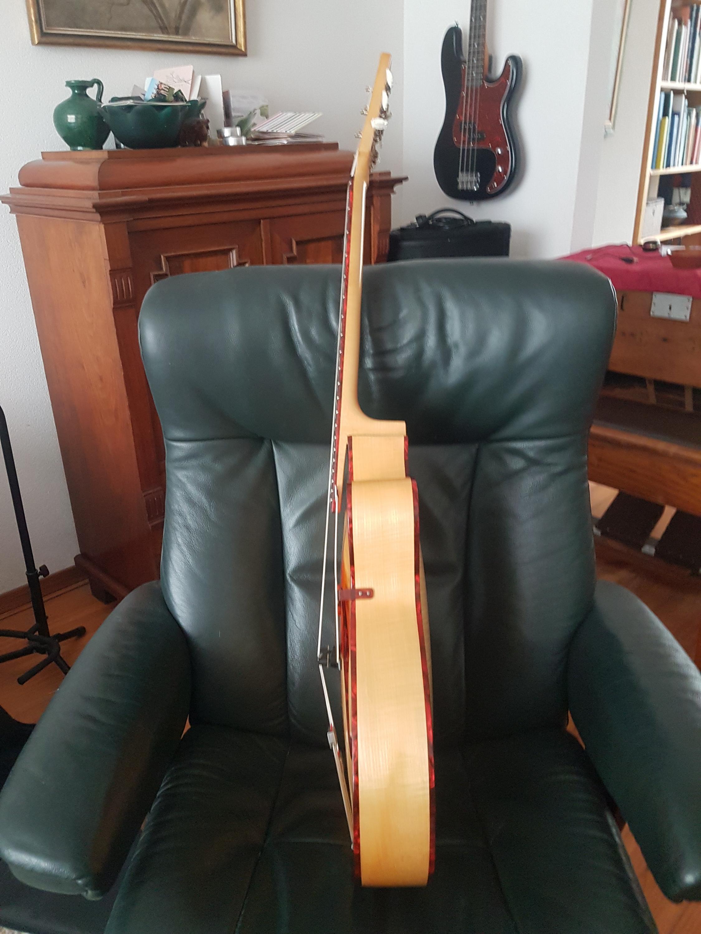 Vintage German Archtops-20260413_114445-jpg