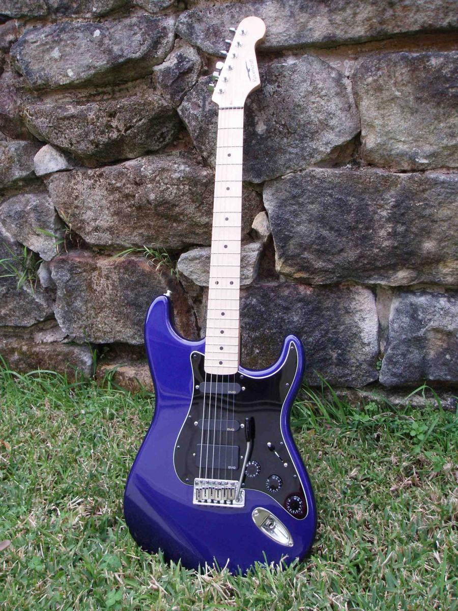 If you could have only one electric guitar ...-midnight-blue-outside-2-jpg