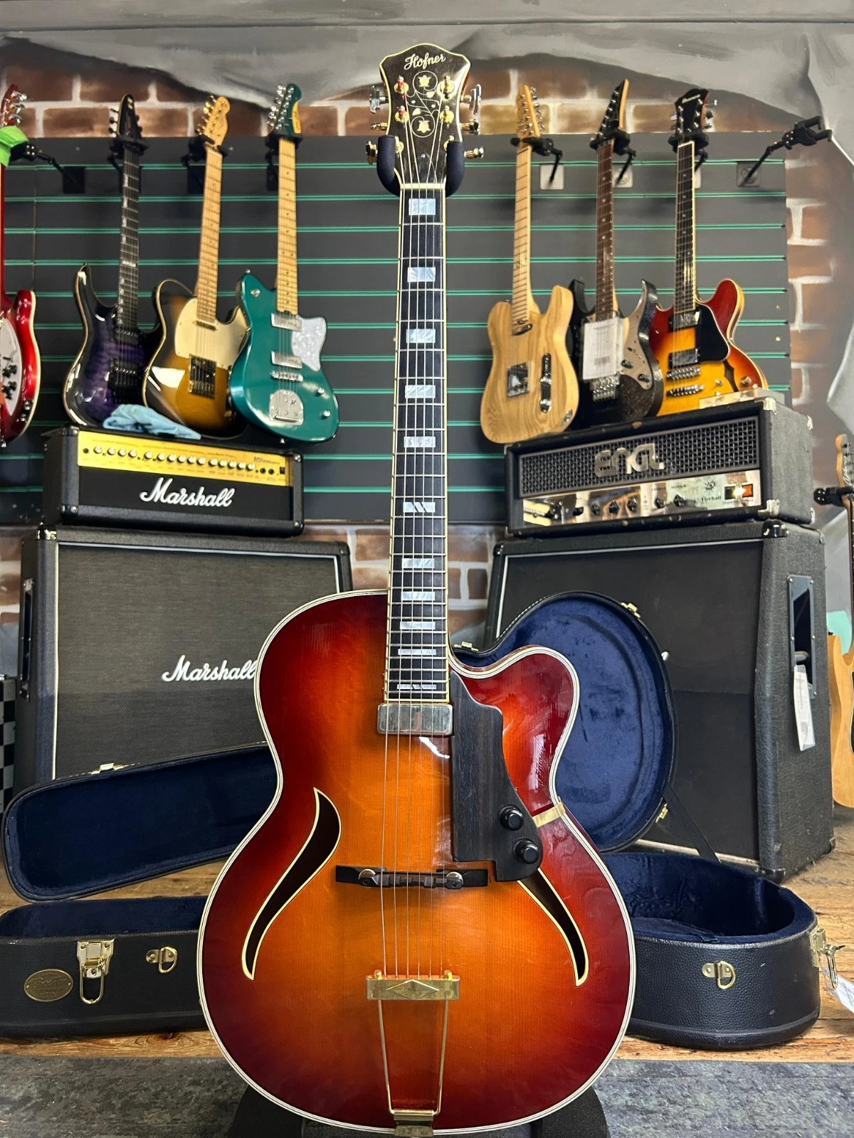 Weird Hofner Jazzica-1-jpg