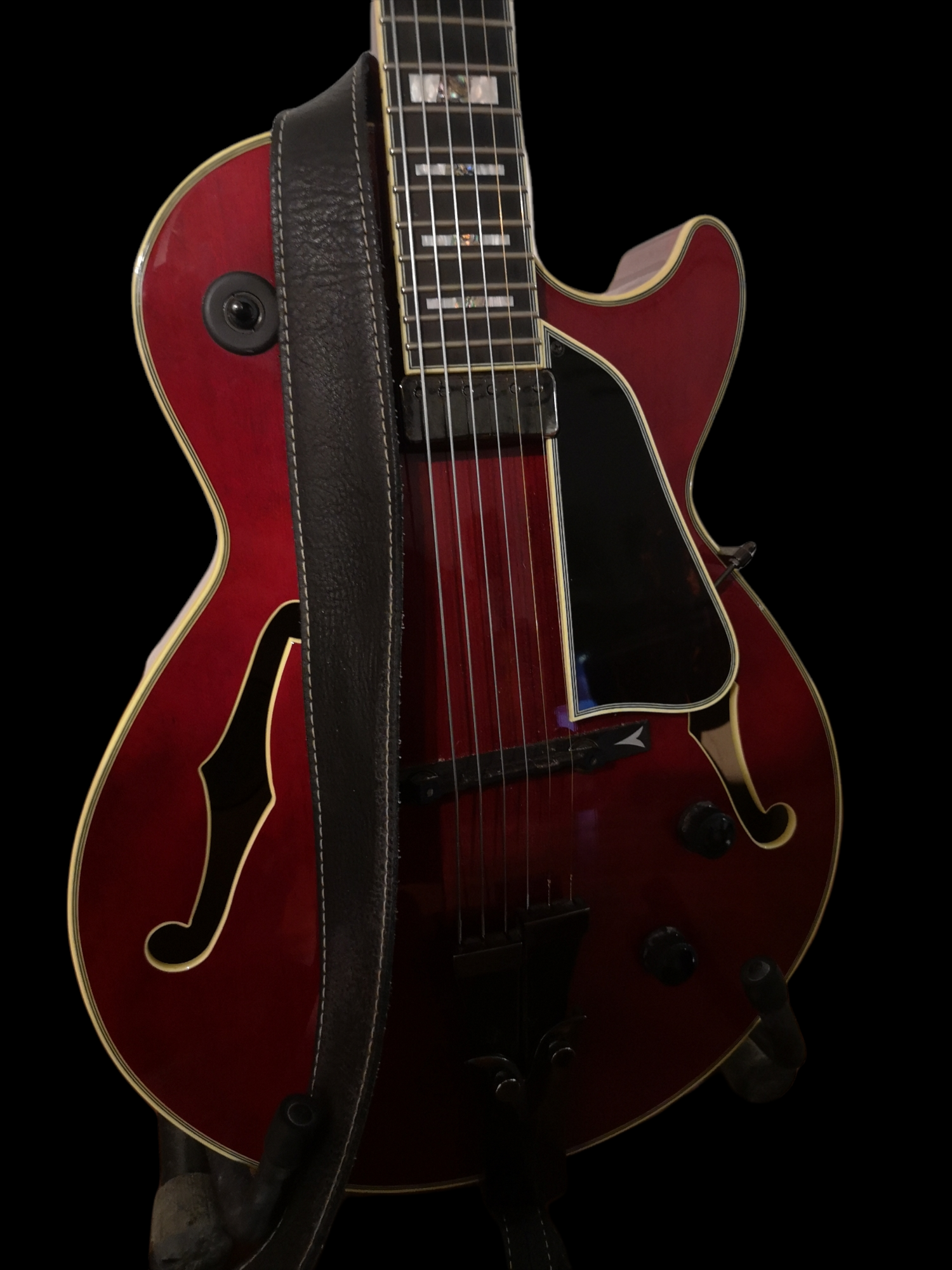 This Guitar Collection Is Begging for a Red L-5CES-photoroom-20220123_111635-png