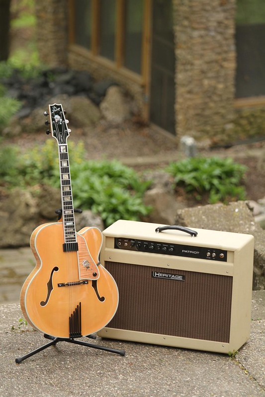 Evolution of the Gibson Johnny Smith-53709504793_d80f9431e4_c-1-jpg