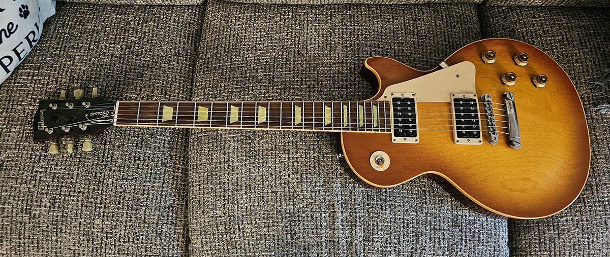 advice on les paul with cologne odor-lp-classic-small-jpg