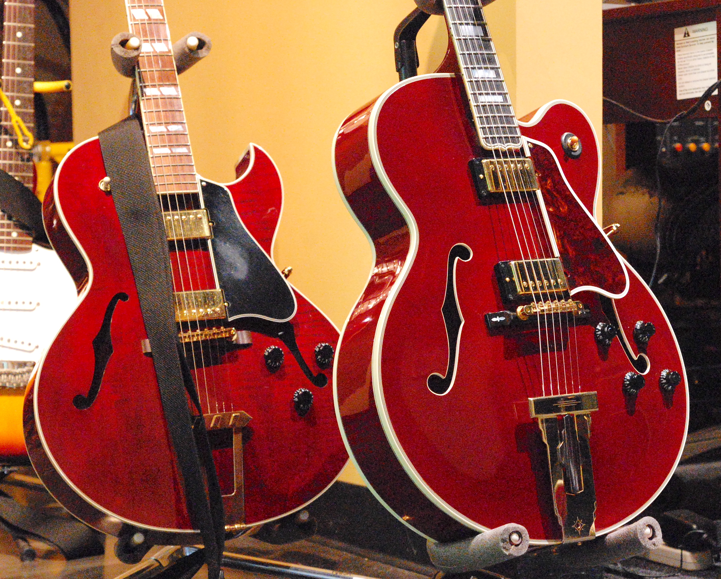 Late Model Gibson L5CES knob color...-l5-ces-175-jpg