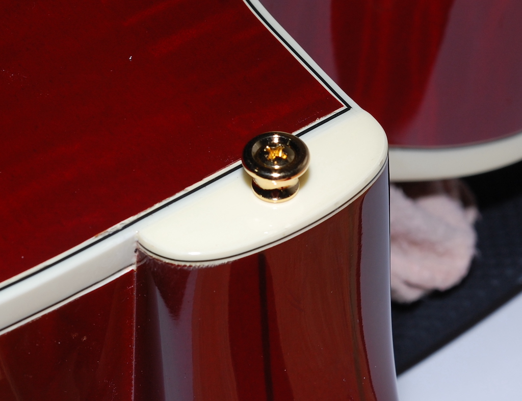 This Guitar Collection Is Begging for a Red L-5CES-dsc_0611-jpg