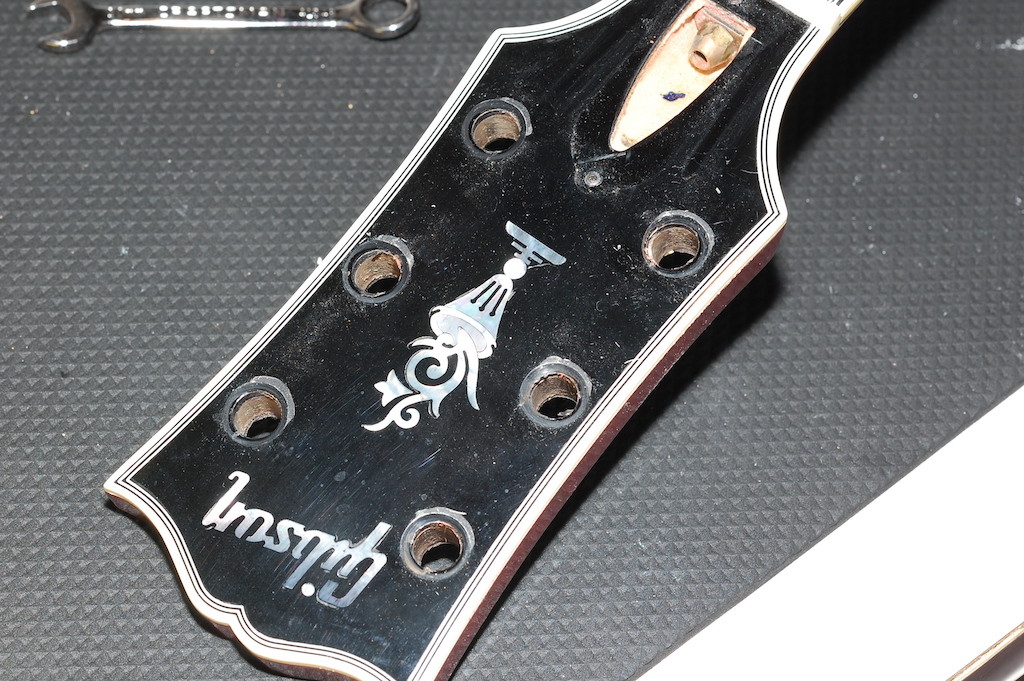 This Guitar Collection Is Begging for a Red L-5CES-l5-ces-headstock-pre-jpg