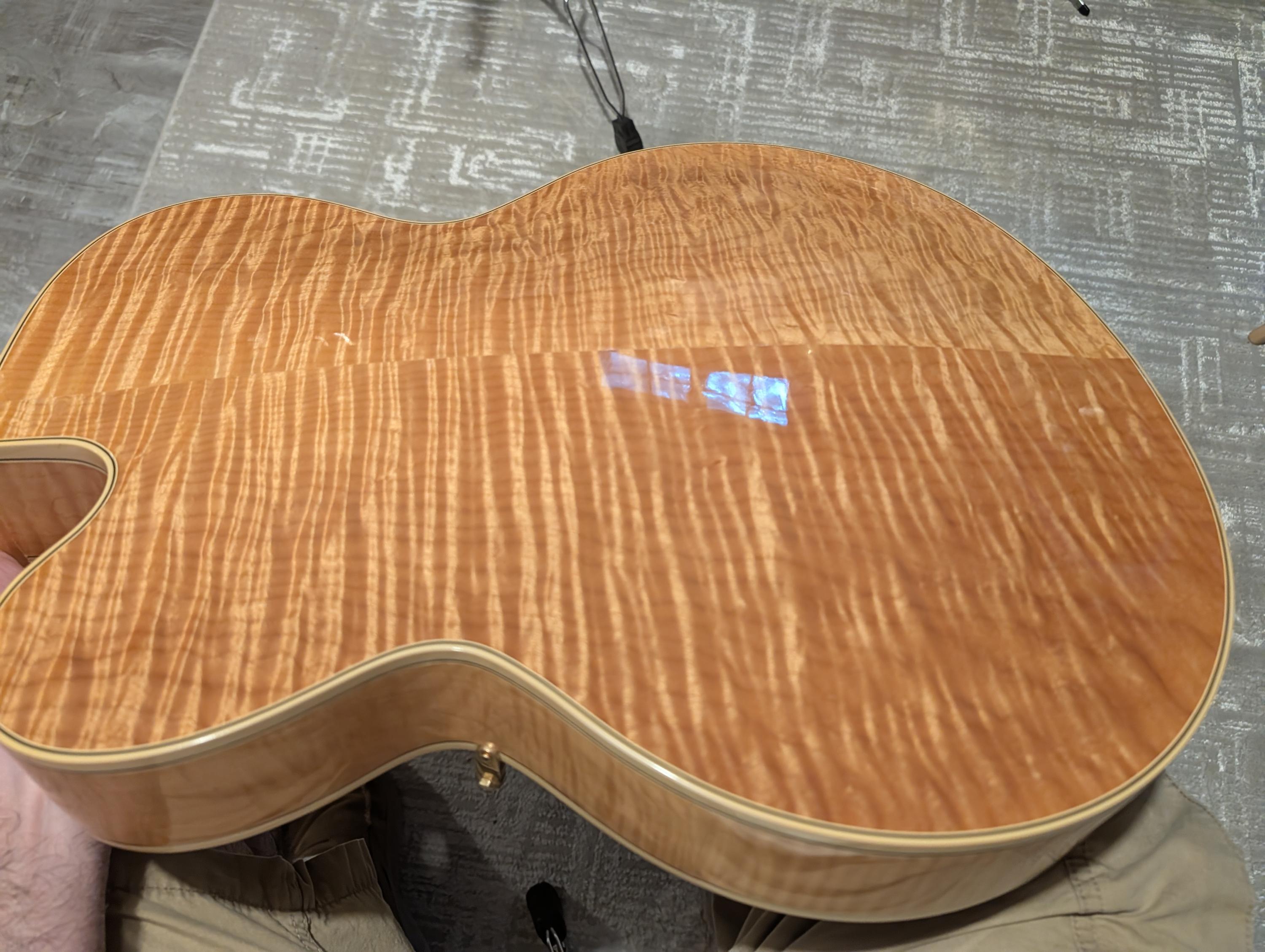 Gibson Le Grand-pxl_20260709_123743959-jpg