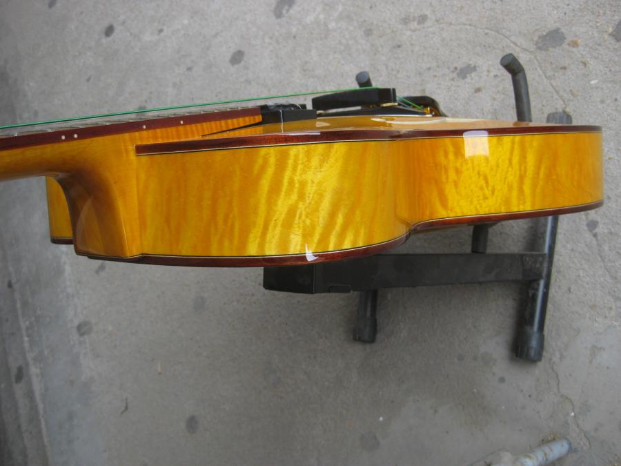 Ordered a Yunzhi Guitar-28-side-view_close-up-270814-jpg