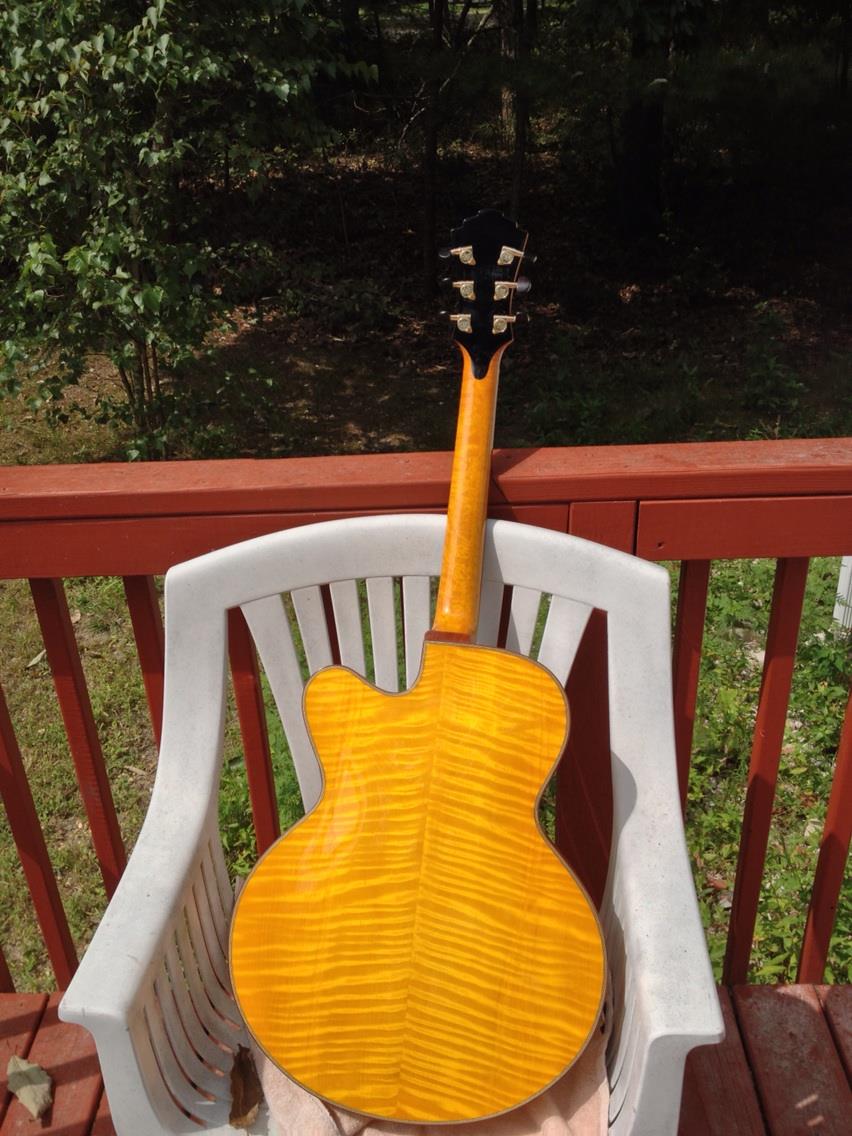 Ordered a Yunzhi Guitar-10583013_10152476508707239_3034360442365788172_o-jpg
