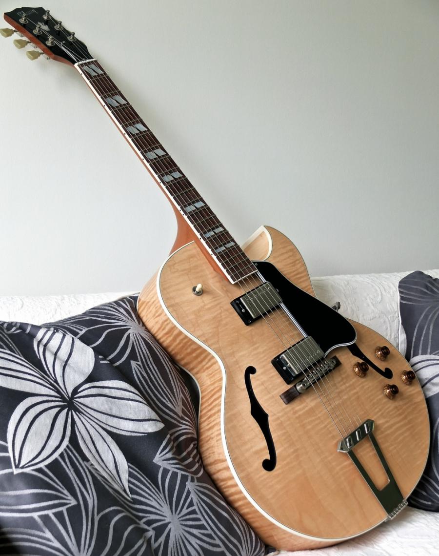 Why did Gibson stop making the regular ES-175-s0041763-jpg