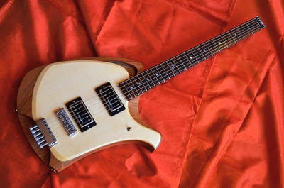 anyone here play any of those ergo guitar designs?-7978705-25766446-thumbnail-jpg