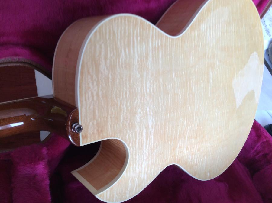 Gibson ES-175 beauty shots-image-jpg