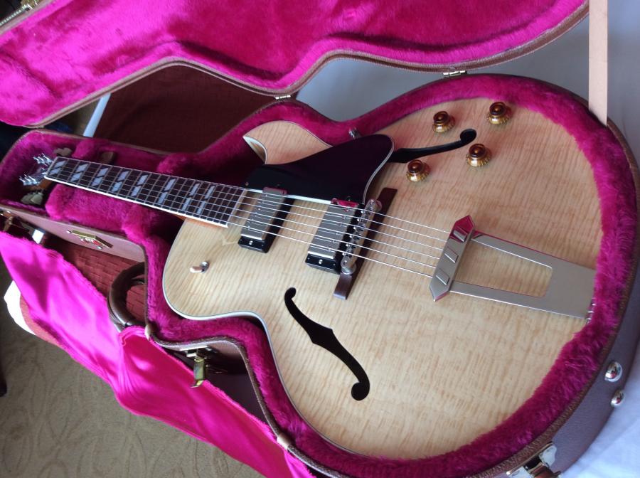 Gibson ES-175 beauty shots-image-jpg