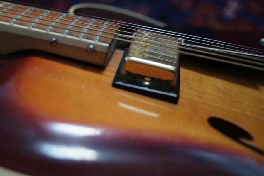 Carved top guitar with a set-in humbucker?-dscf0432a-jpg
