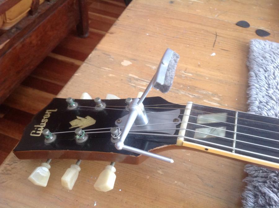 Capo on Headstock?-image-jpg