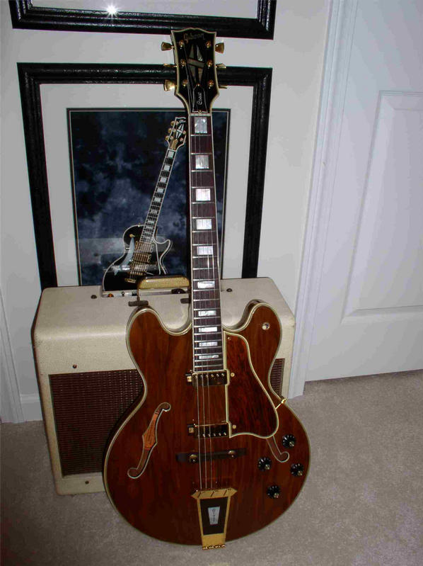 Gibson ES-330-gibsoncrest-jpg