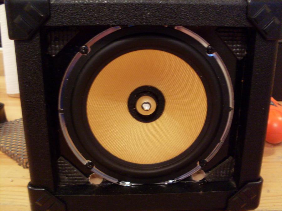 Recommend a good battery powered portable amp-sdc11509-jpg