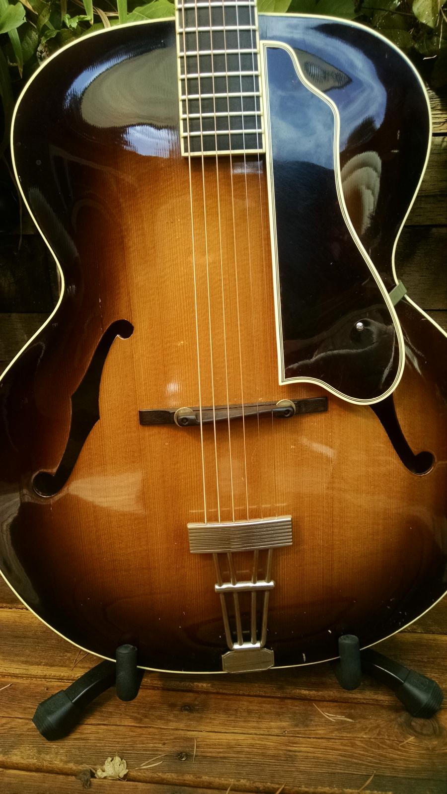 D'Angelico Style A-1 1939-dafrontclose-jpg